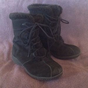 Suede lace up boots