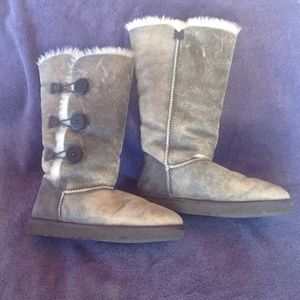 UGG Australia Bailey Button Triplet Bomber