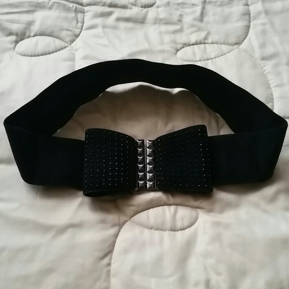 Pretty Black Bow Belt