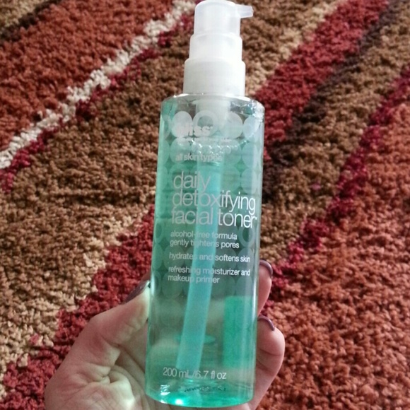 Bliss spa face toner