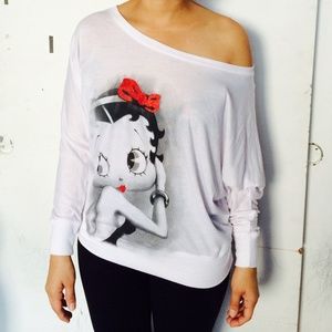 Long sleeve white betty boop.