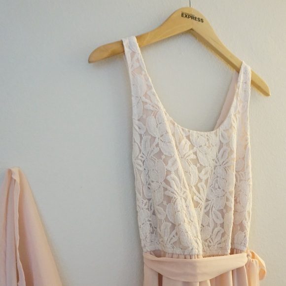 Gorgeous pale pink lace/ chiffon hi-lo dress - Picture 4 of 4