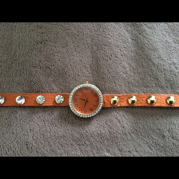 Watch. - Picture 2 of 3