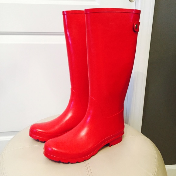 🚫Sold🚫 NWT Banana Republic rain boots - Picture 3 of 4