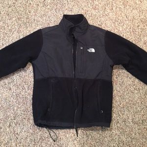 **authentic** north face fleece in black