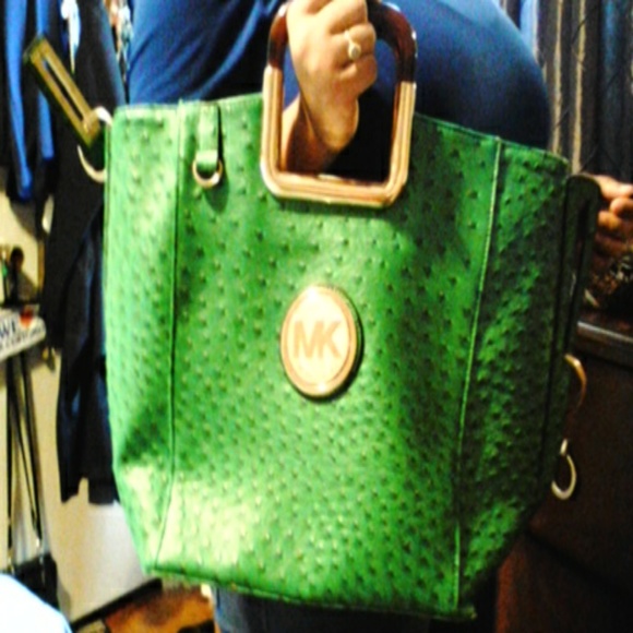 Very large green MK bag
