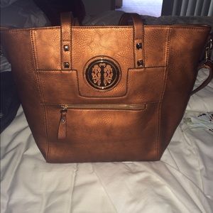 Metallic bronze boutique bag!