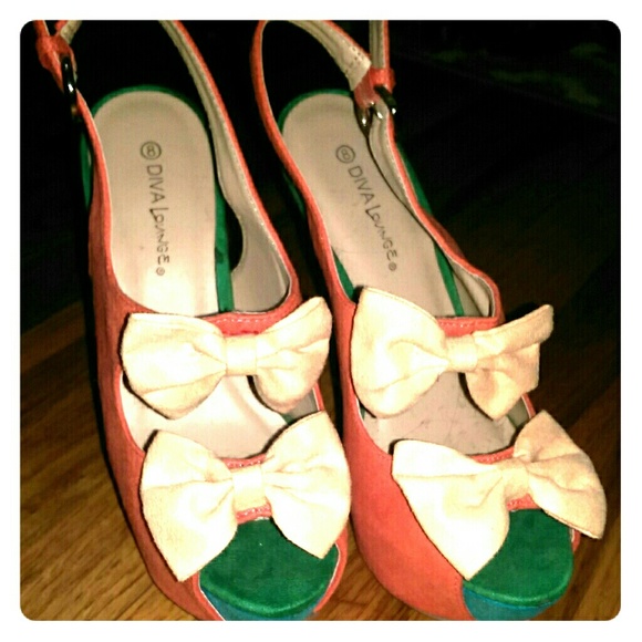 Double bow platform heels