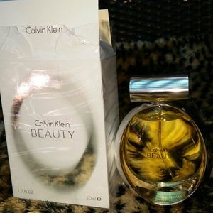 NIB Calvin Klein Beauty Eau De Parfum Spray