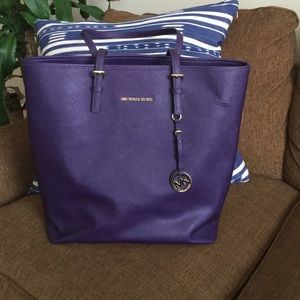 Deep purple Michael Kors tote