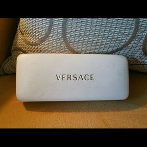 REDUCED!! 💯AUTHENTIC VERSACE LEATHER CASE 💯