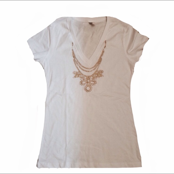 New design!! Statement necklace on a tee