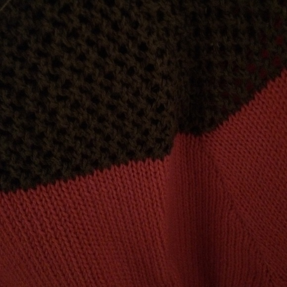 Delias knit top - Picture 4 of 4