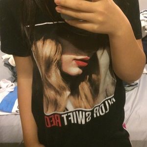 Taylor swift shirt