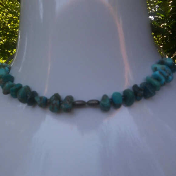 Vintage 18" Turquoise Nugget Necklace Handmade - Picture 2 of 2