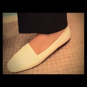 Enzo Angiolini flat