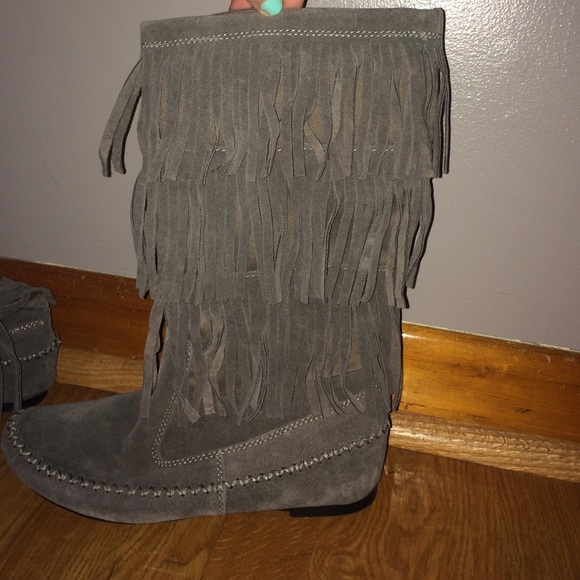 Lauren Conrad gray fringe boots