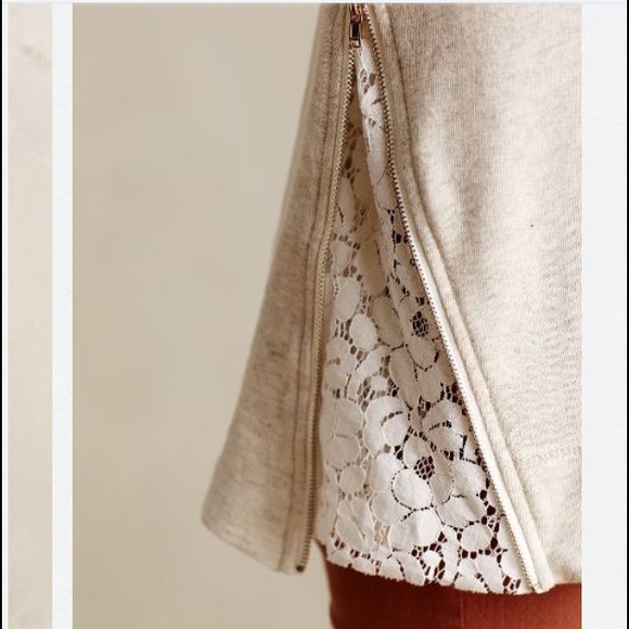 🚫Sold🚫Anthropologie Lace Vent Tunic - Picture 2 of 2