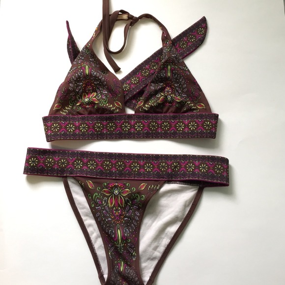 Victoria's Secret Outerwear - VICTORIAS SECRET BROWN FLORA PAISLEY HALTER BIKINI