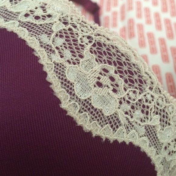 Brand new 36B Bra. Never worn before. - Picture 3 of 3