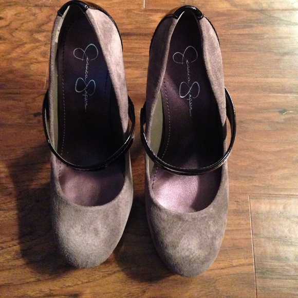 Jessica Simpson Cheetah 5.5 inch heels! - Picture 3 of 4