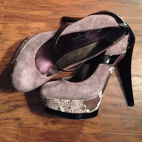 Jessica Simpson Cheetah 5.5 inch heels! - Picture 4 of 4