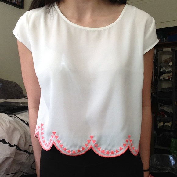 ❌SOLD❌ Sheer White and Pink Detailed Top - Picture 3 of 3