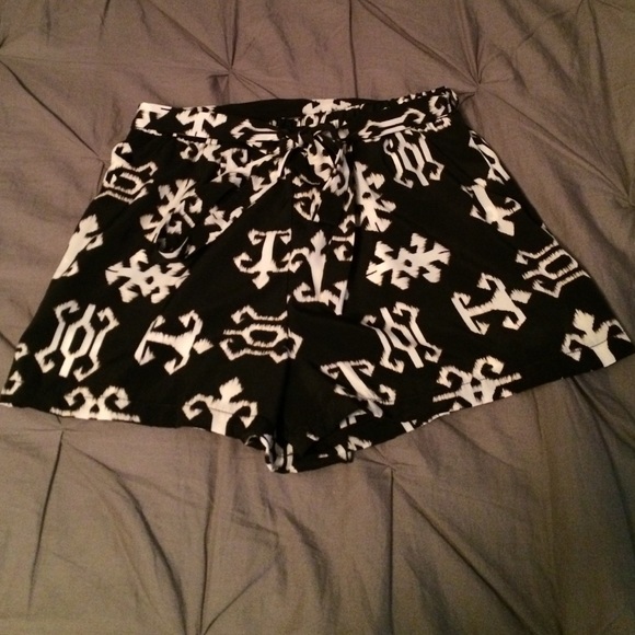 Black and white flowy shorts.