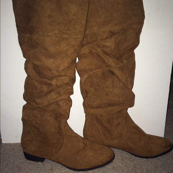 Under the knee boots