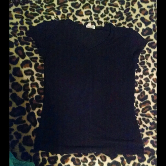 Black Vneck