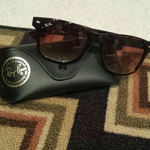 Rayban wayfers