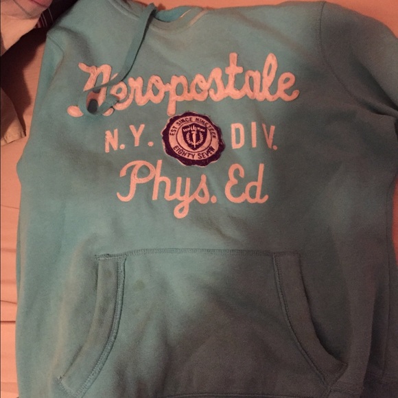 Aeropostale hoodie size large