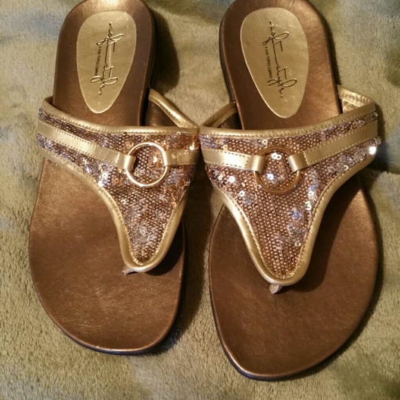 Soft Style Silver & Bronze Sandels Size 7.5