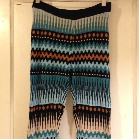 H&m patterned sweater leggings