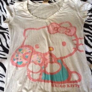 Hello Kitty Floral V-Neck.