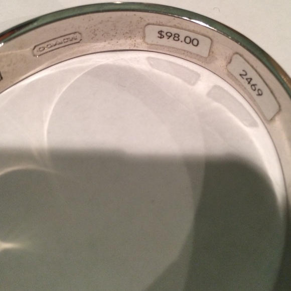 ❤️❤️ Black & silver COACH heart bangle bracelet❤️ - Picture 2 of 4