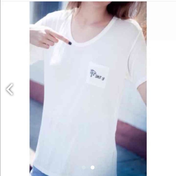 Brandy Melville Quinn shut up top - Picture 2 of 3