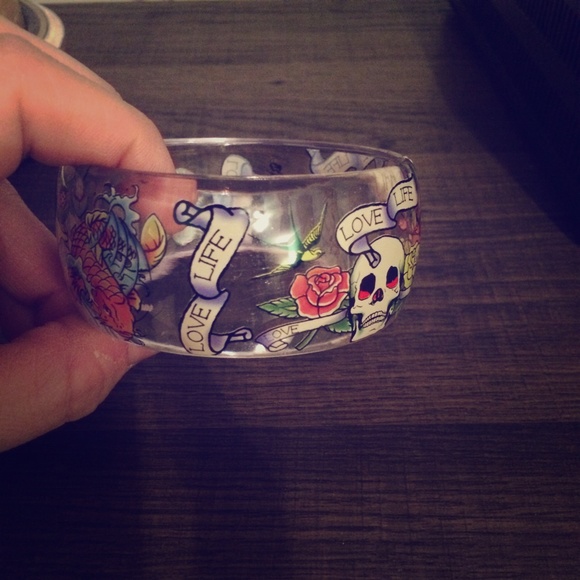 Fashion bracelet