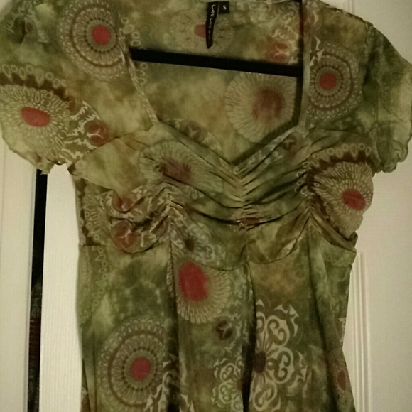 Top - Picture 2 of 3