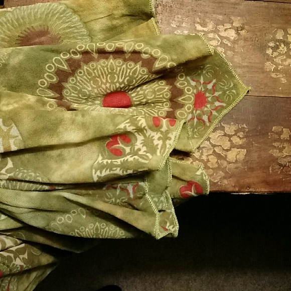 Top - Picture 3 of 3