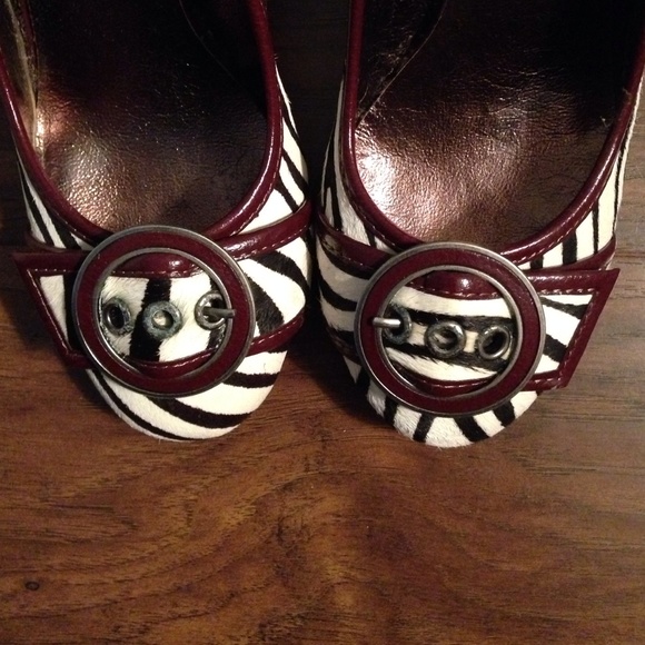 Zebra Steve Madden Wedge Heels! - Picture 3 of 4