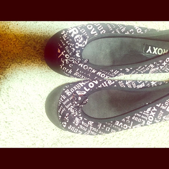 Roxy cute Shoes - Picture 1 of 3