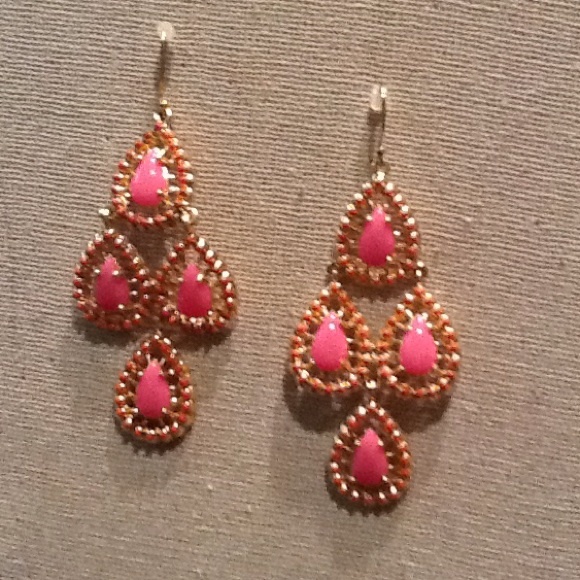 Stella and dot chandelier earrings