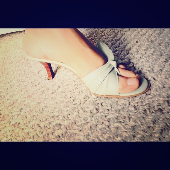 UniSa sandals