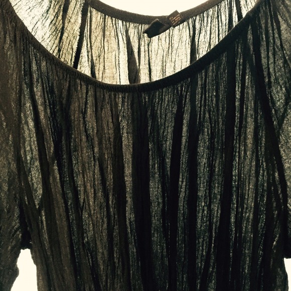 Gauzy black tunic/dress w cinched elastic waist