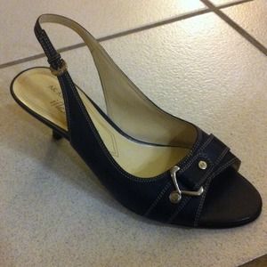 Anne Klein Navy Pumps