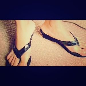 Ann Klein mini wedge sandals