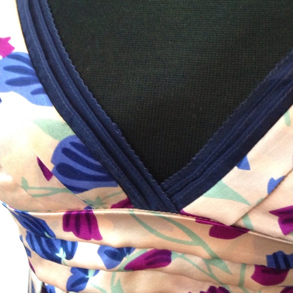 NEW 100% Silk Walter Top - Picture 2 of 4