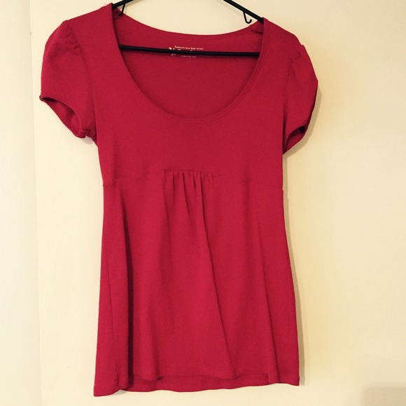 Sweet little red scoop neck T-shirt w/empire waist