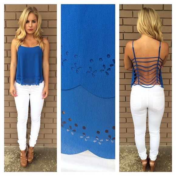 🎉HP🎉 Scalloped blue tank